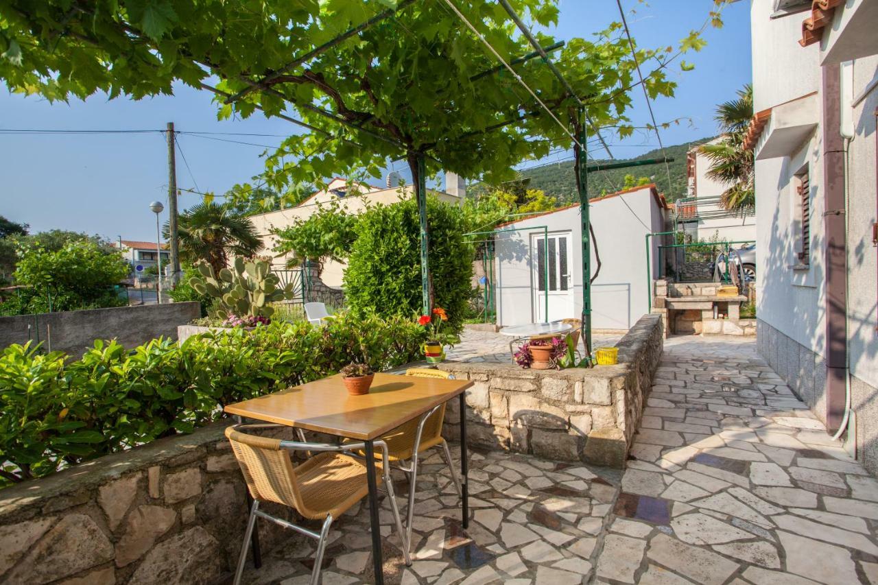 Rooms Ester Cres Exterior foto