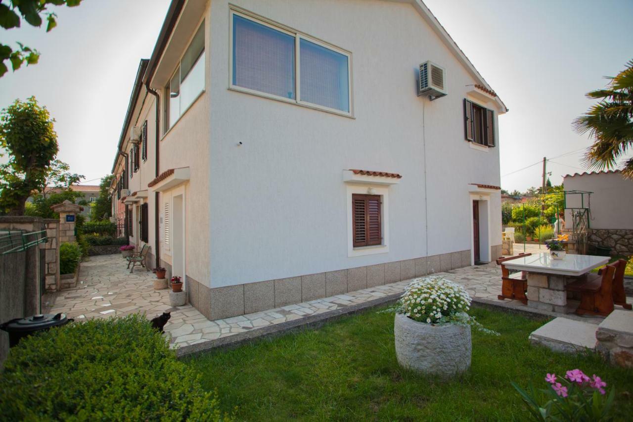 Rooms Ester Cres Exterior foto