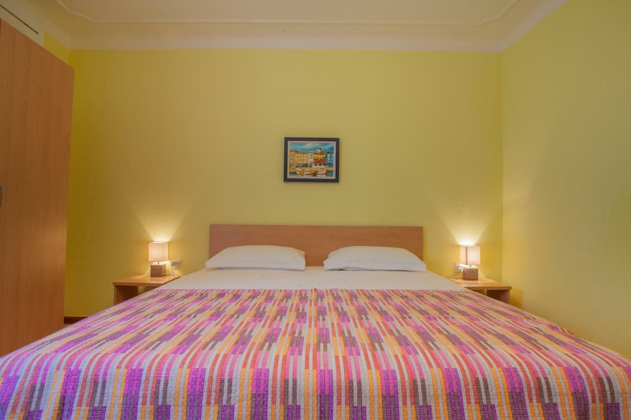 Rooms Ester Cres Exterior foto