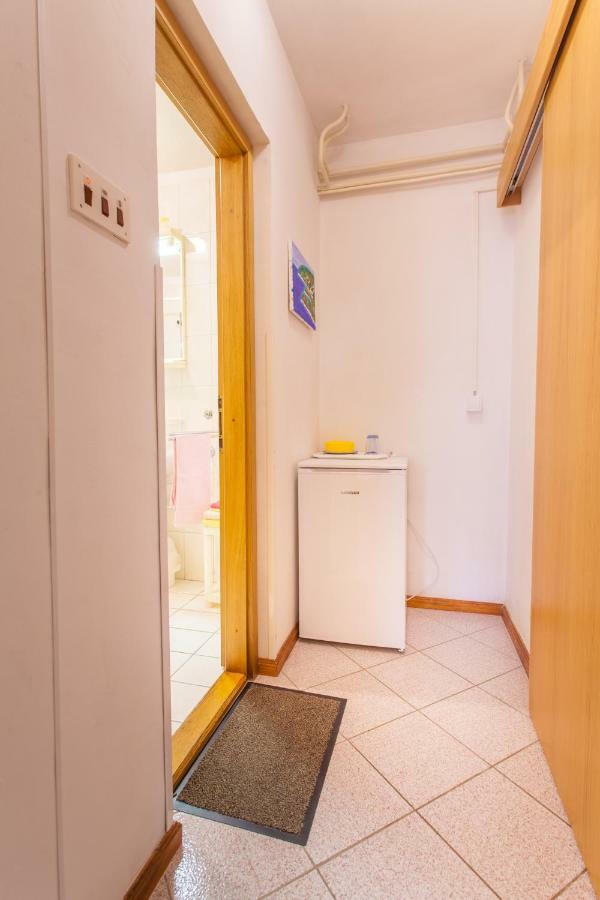 Rooms Ester Cres Exterior foto